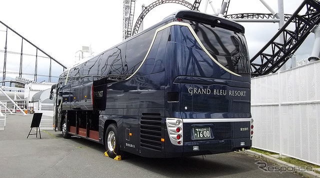 富士急山梨バスのGRAND BLEU RESORT(グランブルーリゾート) 富士急ハイランド報道公開時