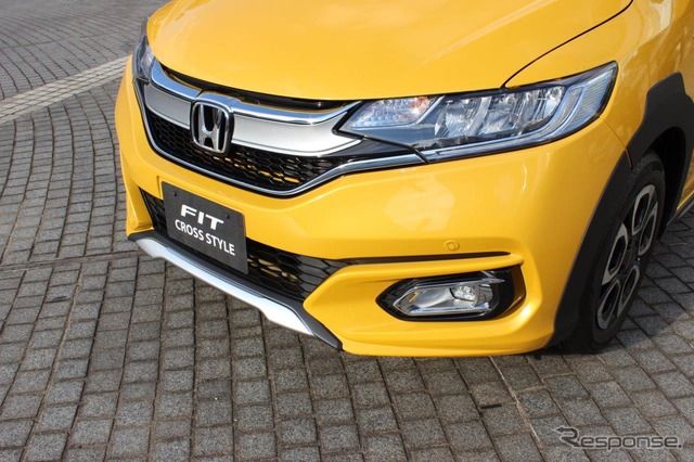 ホンダ フィット 改良新型(クロススタイル)