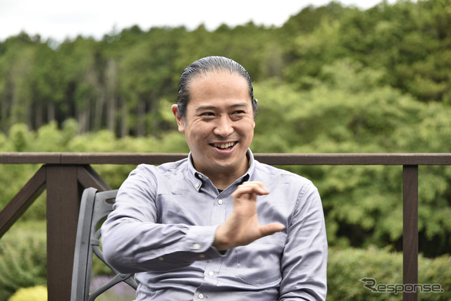 インタビュアー 古庄氏