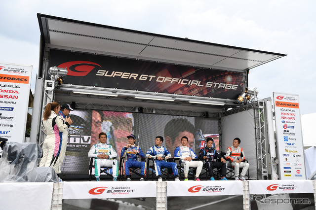 予選TOP3ドライバートークショー