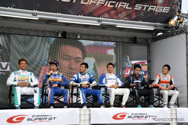 予選TOP3ドライバートークショー