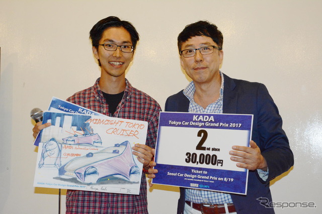 2位の遠藤直哉さん（左）とバンサック・リム氏