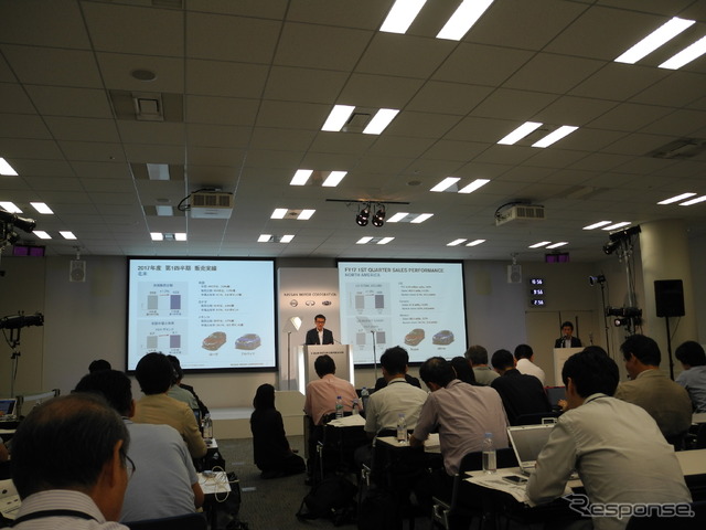 日産自動車の2017年度第1四半期決算会見の様子
