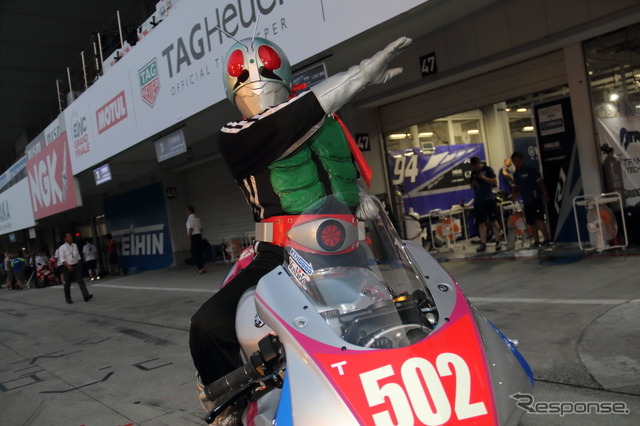 2017鈴鹿8耐 ナイトピットウォーク