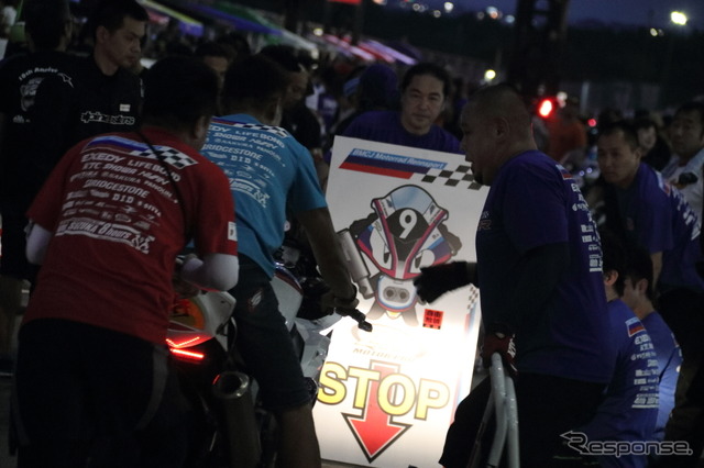 2017鈴鹿8耐 ナイトピットウォーク