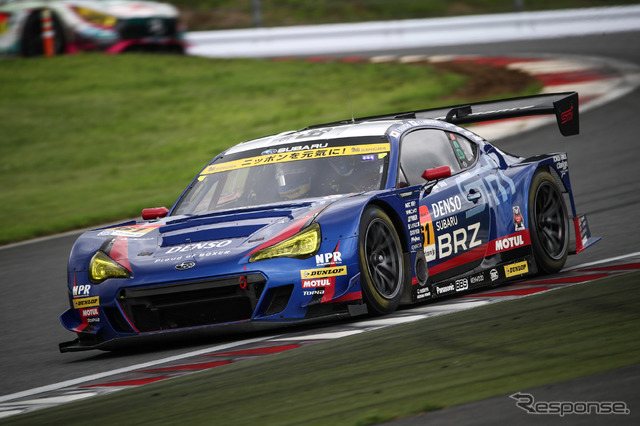 GT300クラス予選5位の#61BRZ 。