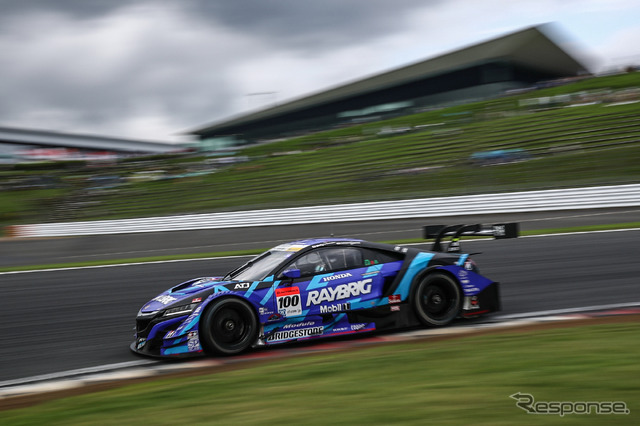 決勝8位の#100 NSX。