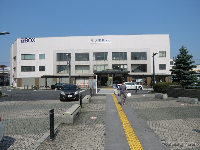 竹ノ塚駅の東口。