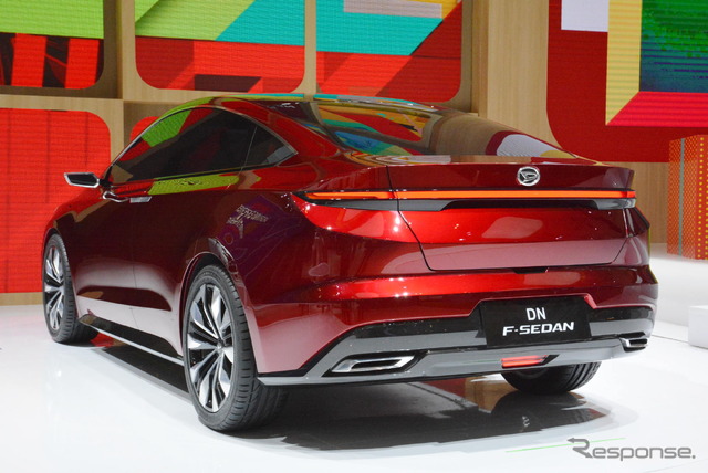 ダイハツ DN F-SEDAN