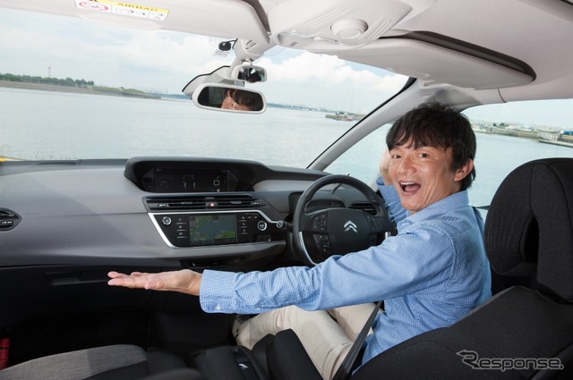岡本幸一郎氏(写真はシトロエン グランドC4ピカソ)