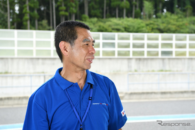 GSX-R1000Rチーフエンジニア寺田 覚さん。