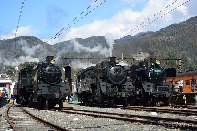 大井川鐵道は蒸気機関車の動態保存を行っている。