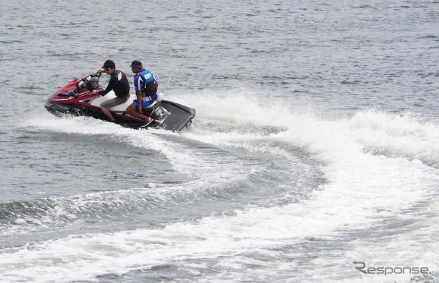 バイクジャーナリスト青木タカオが水上バイク免許取得に挑戦