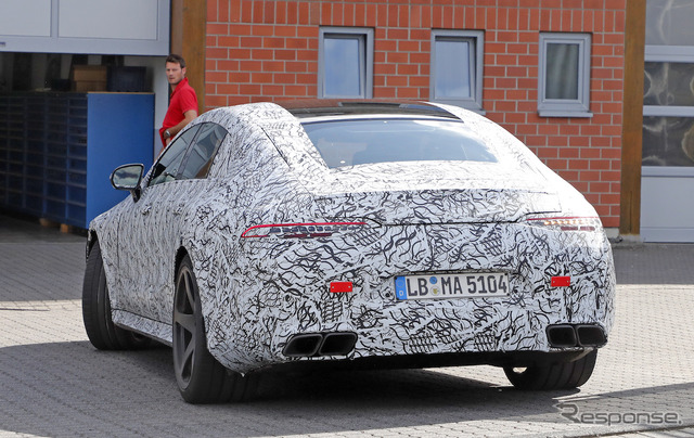 メルセデス AMG GT 4ドア スクープ写真