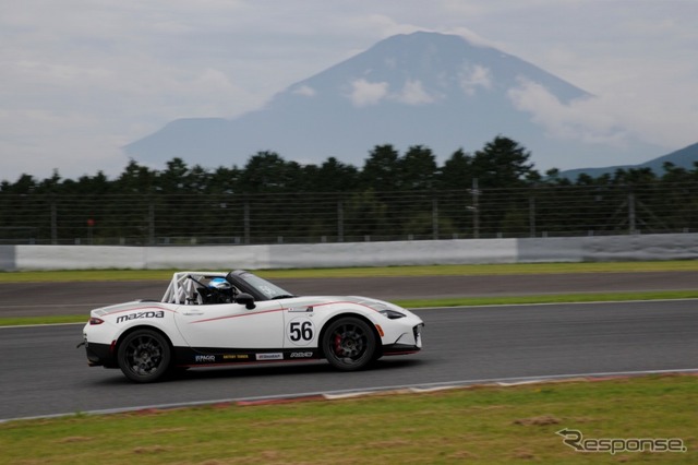 MX-5カップカー