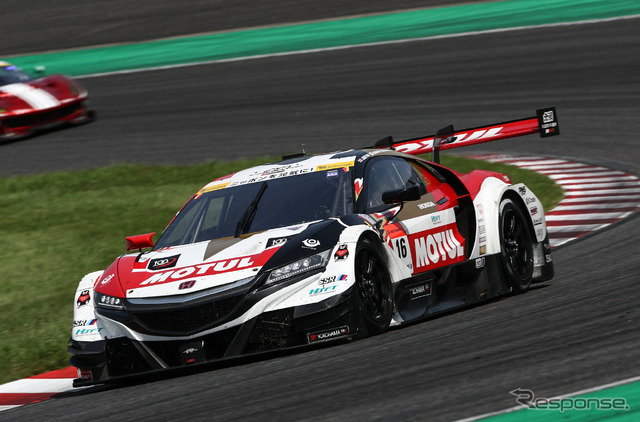 鈴鹿1000kmでは元F1王者バトンが加わった#16 ホンダNSX。