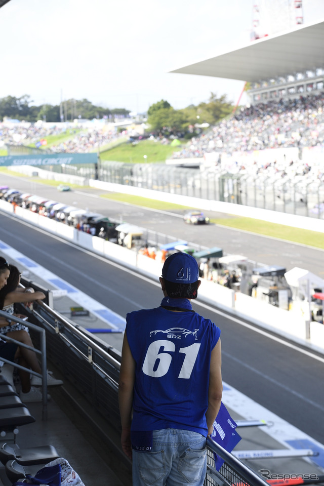 SUBARU BRZ GT300 親子観戦ツアーの様子