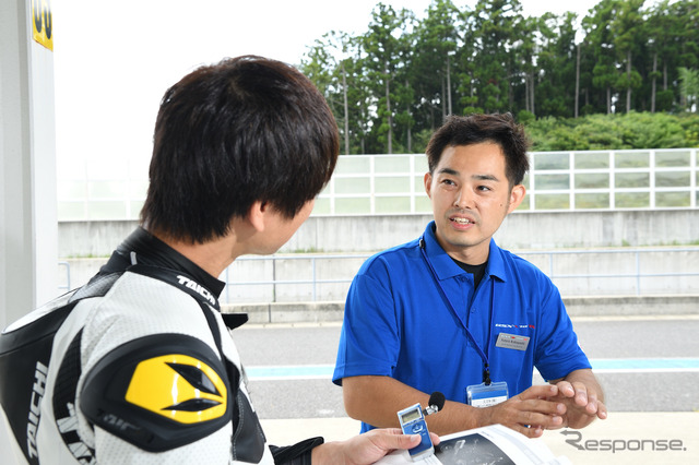 エンジン実験担当、小林勇太郎さん。