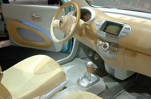 【フランクフルトショー2001速報】次期マイクラ(マーチ)につながるクルマ、日産『mm.e』