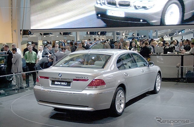 【フランクフルトショー2001速報】欧州での発売は11月17日から、BMW『7シリーズ』