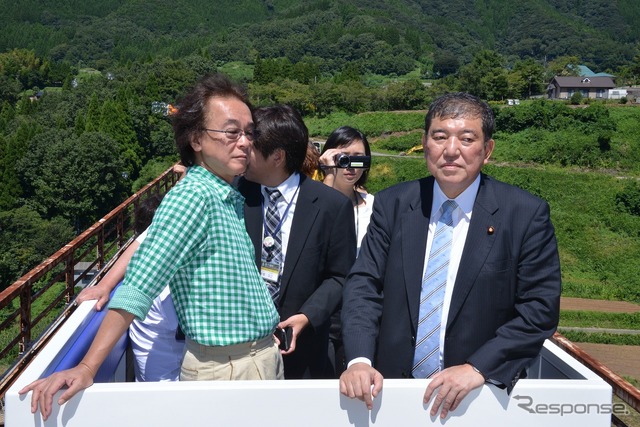 石破茂氏、高千穂あまてらす鉄道を訪問