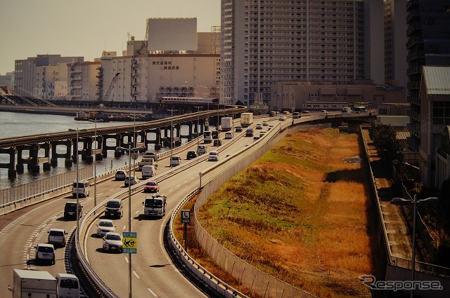 迂回路建設前の埋立部。鮫洲運転免許試験場の裏あたりとなる。