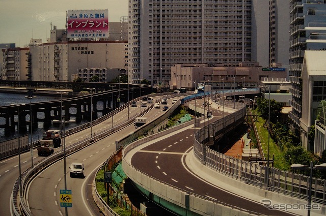 迂回路が建設された後の風景。