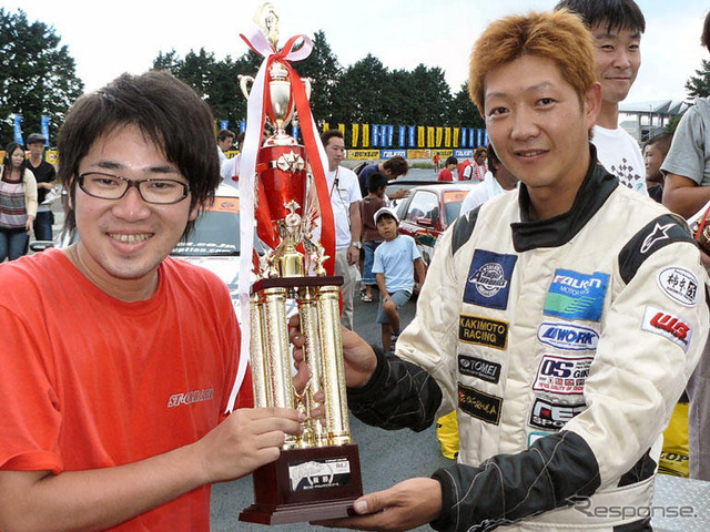 ドリフト フェスティバル 、D1選手登場で盛り上がる