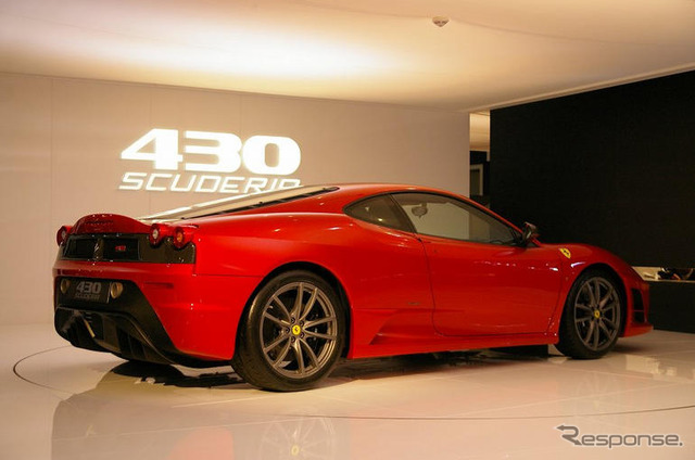 【フランクフルトモーターショー07】フェラーリ F430 スクーデリア、シューマッハが発表