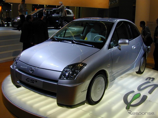 【フランクフルトショー2001速報】トヨタ、47km/リットルカー『ES3』を出品