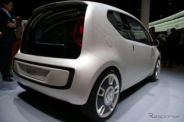 【フランクフルトモーターショー07】VWのシティカーコンセプト、量産?