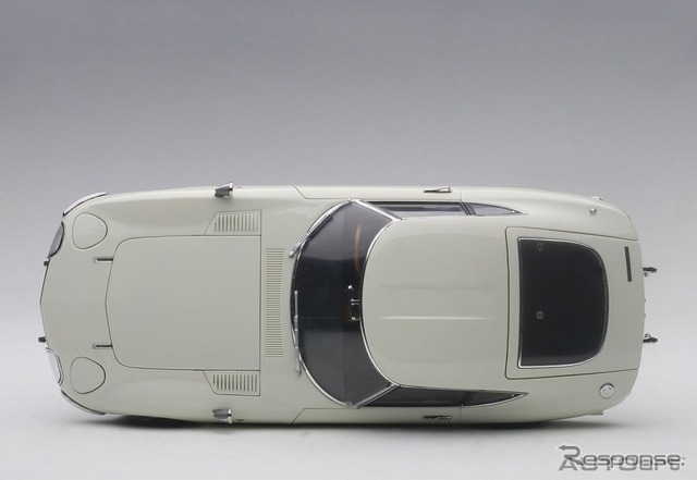 オートアート、トヨタ 2000GT 1/18スケールモデルを新規金型で オートアート、トヨタ 2000GT 1/18スケールモデルを新規金型で