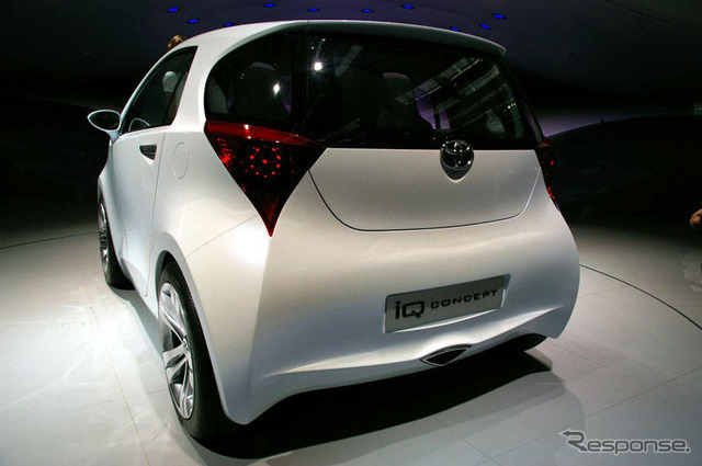 【フランクフルトモーターショー07】トヨタの iQ…小さい