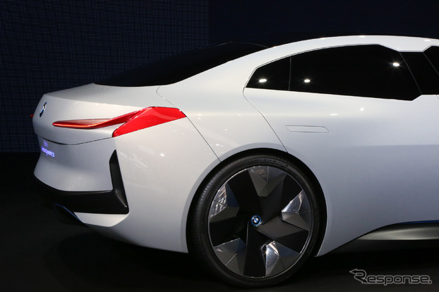 BMW i ビジョン ダイナミクス(フランクフルトモータショー2017)