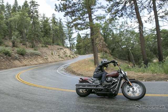 ハーレーダビッドソン 2018ソフテイルファミリー STREETBOB