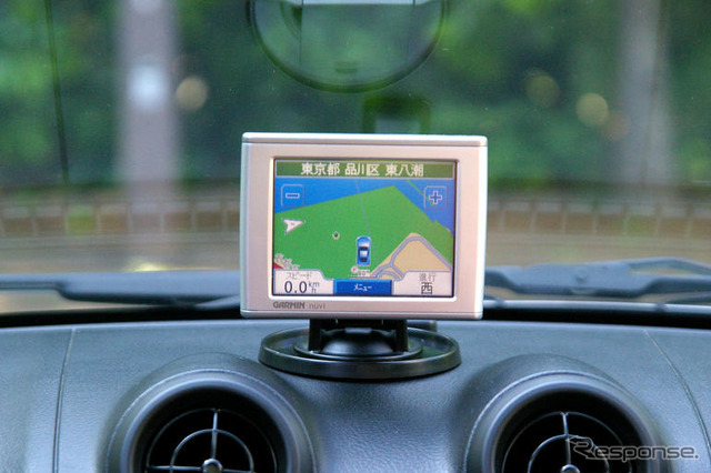 【最新カーナビ徹底ガイド2007夏】ガーミン nuvi360「店頭で触れて確かめればわかるnuviの真価」…ショップ