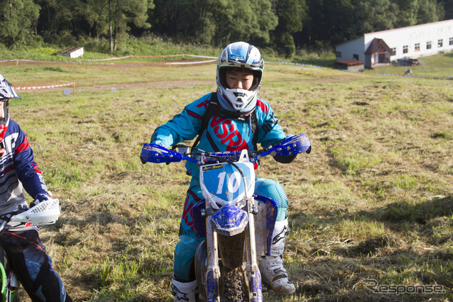 【JNCC 第7戦】ガレとハイスピードコース、秋晴れのシーサイドバレー糸魚川［写真蔵］