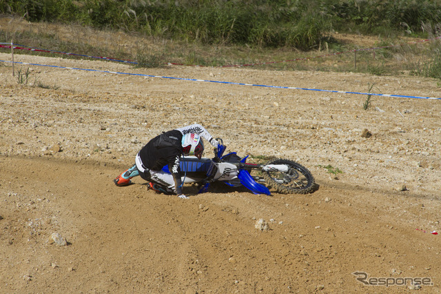 【JNCC 第7戦】ガレとハイスピードコース、秋晴れのシーサイドバレー糸魚川［写真蔵］