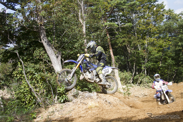 【JNCC 第7戦】ガレとハイスピードコース、秋晴れのシーサイドバレー糸魚川［写真蔵］