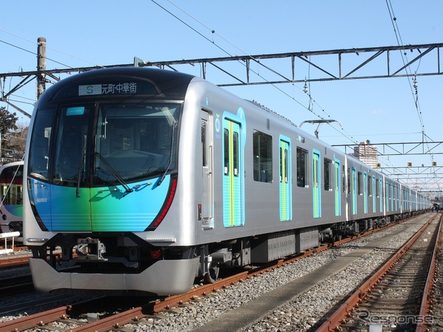西武の有料座席指定列車「S-TRAIN」に運用されている西武40000系。クロスシートとロングシートの双方に転換できるデュアルシートが目立つが、子供や子供連れの家族に配慮した各種設備が、キッズデザイン賞の最優秀賞に輝く要因となった。