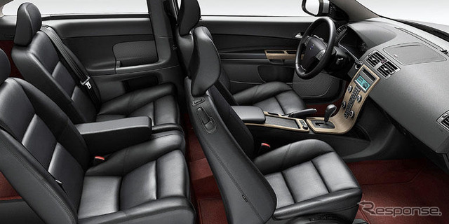 【ボルボ C30 登場】選ぶ楽しみの多いモデル