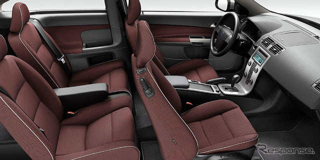 【ボルボ C30 登場】選ぶ楽しみの多いモデル