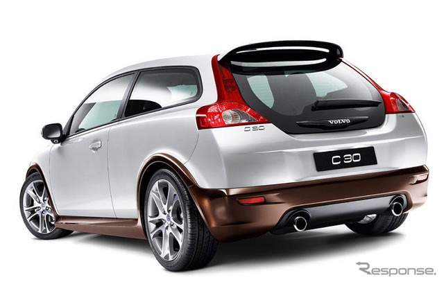 【ボルボ C30 登場】選ぶ楽しみの多いモデル