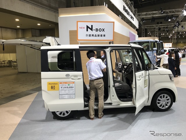 ホンダN-BOX(福祉機器展2017)