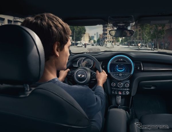 BMWとMINI全車に搭載されるアマゾンのAI音声アシスト「アレクサ」