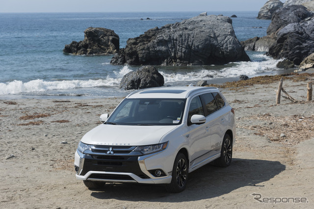 三菱アウトランダー PHEV