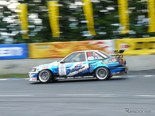 【D1】日比野、ドリフト侍、寺崎選手によるトークショー　9月15-16日