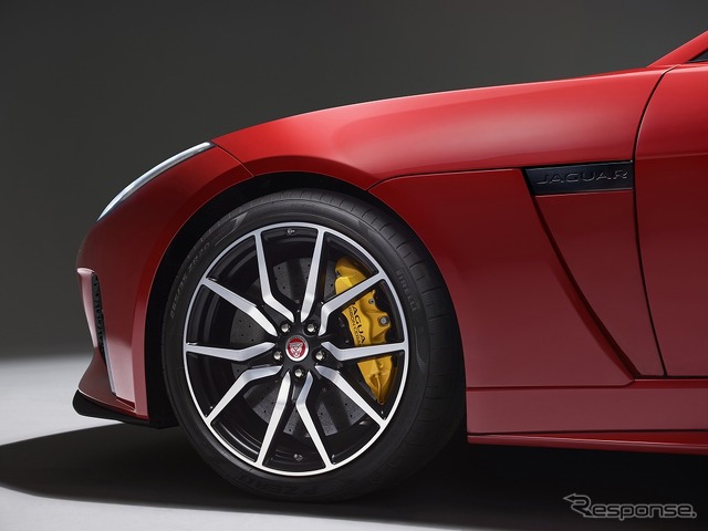 ジャガー Fタイプ SVR コンバーチブル 2018年モデル