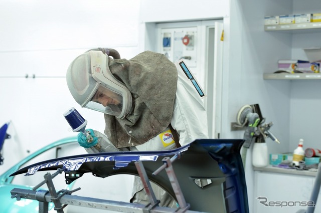 BASF、国際技能競技大会のスポンサーとして、若い世代のスプレーぺインターをサポート