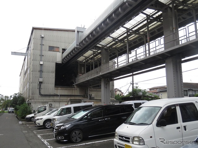 今回のイベントは車両基地の見学も含まれている。
